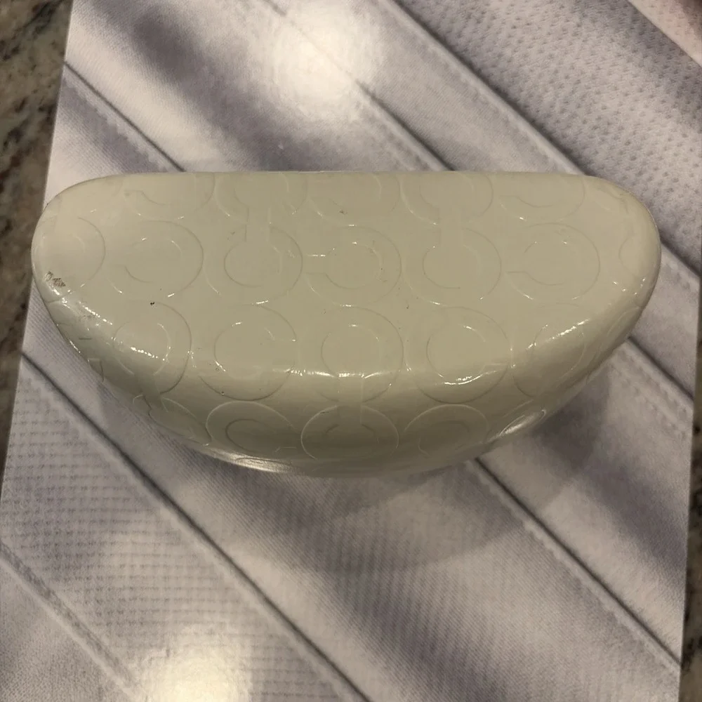 Coach Large White Clamshell Sunglasses Eyeglasses Case